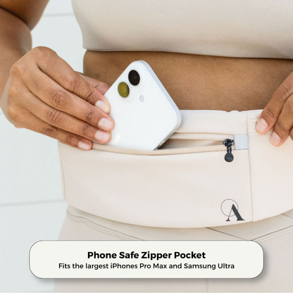 The Attachdᵀᴹ Hands-Free Dog Belt