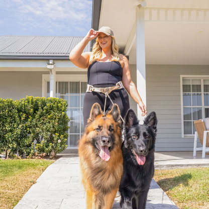 The Attachdᵀᴹ Hands-Free Dog Belt